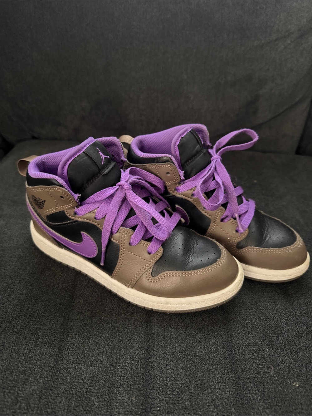 Jordan 1 Mid